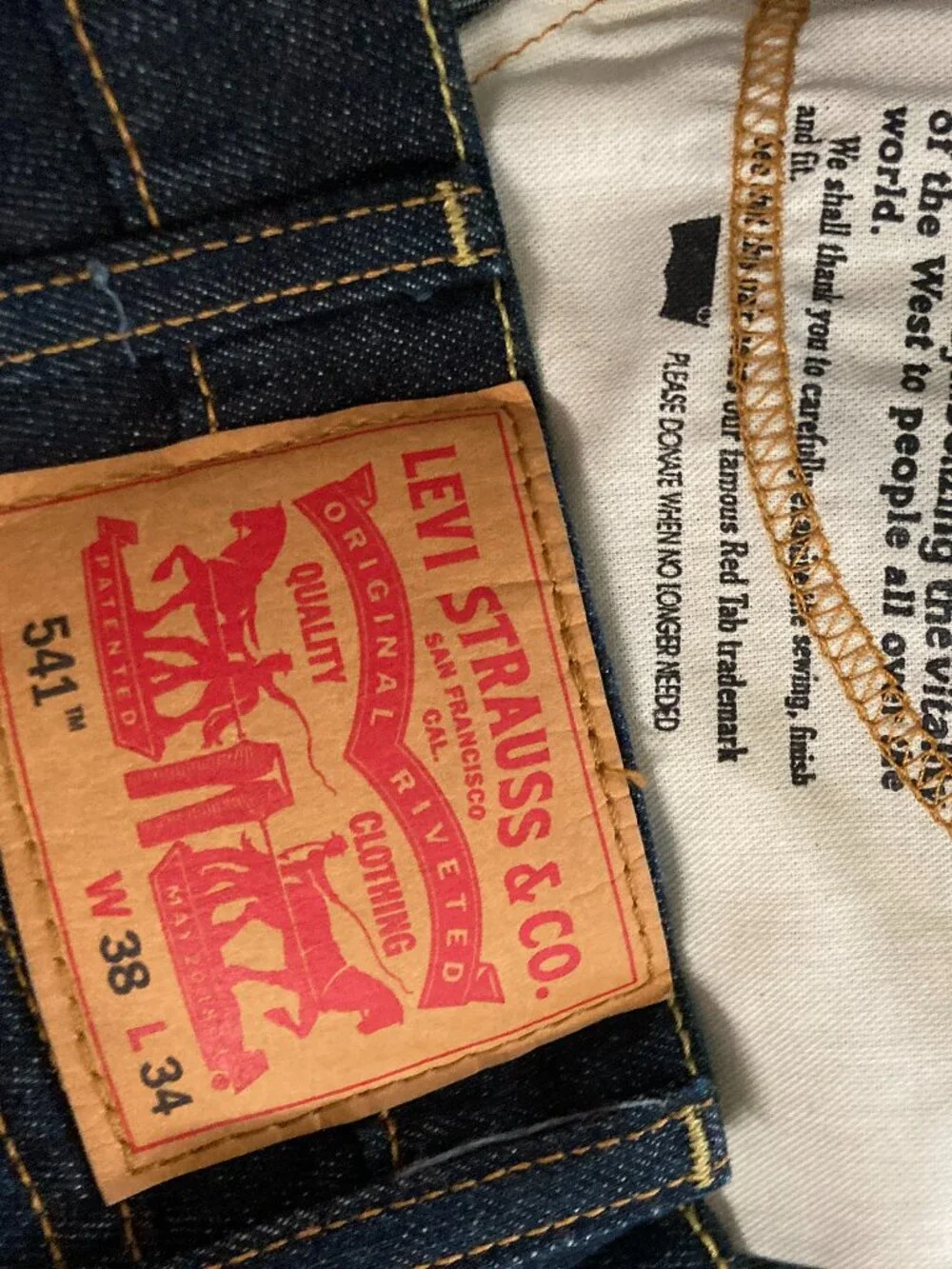 LEVI STRAUSS & CO jeans 541 blue dark wash size 38 x 34 Men's